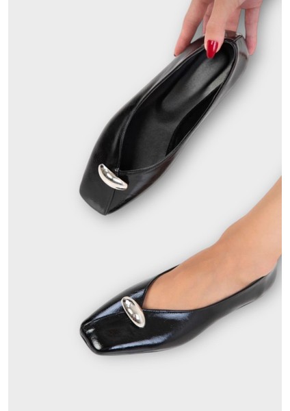 Kare Burun Toka Detaylı Kadın Babet Siyah fiyatları