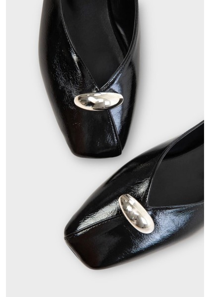 Kare Burun Toka Detaylı Kadın Babet Siyah