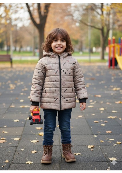 Yeni Baskılı Su ve Rüzgar Geçirmez Kapüşonlu Erkek Çocuk Montu