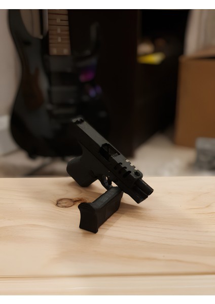 Glock 43 Mini Anahtarlık – 1:3 Ölçekli %90 Işlevsel Mekanizma,eklenti Eklenir, Beyaz fırsatları