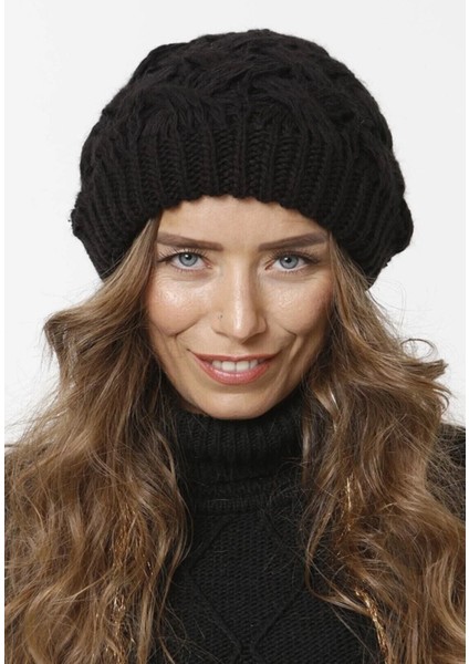 Astarlı Triko Örme Bere