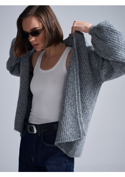 60991 Yumuşak Dokulu Dökümlü Triko Hırka-Füme M. modelleri