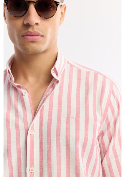 Erkek Kırmızı Düğmeli Yaka Çizgili %100 Pamuk Comfort Fit Gömlek A51Y2167