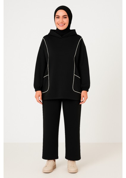 Tesettür Beyaz Biyeli Kapüşonlu Takım indirimleri