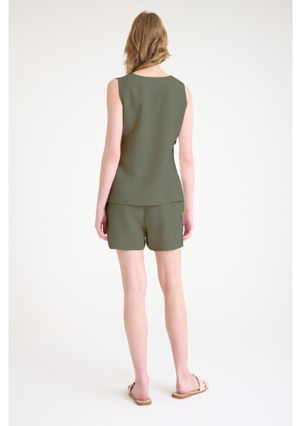 Keten Yazlık Dekolteli Kolsuz Bluz Şort Haki İkili Takım