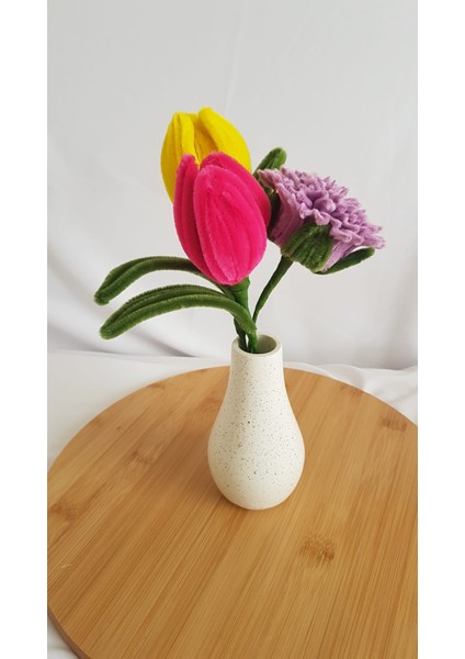 Vazoda Kasımpatı ve Lale Çiçeği modelleri