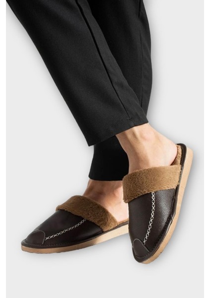 Deri Görünümlü Kürklü Erkek Ev Terliği Kahverengi