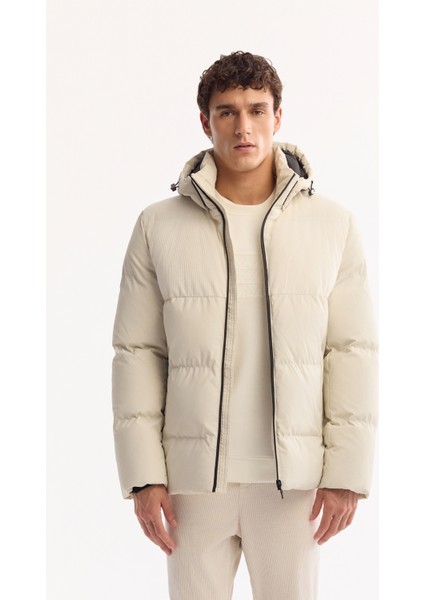 Erkek Ekru Kapüşonlu Rüzgar Geçirmez Şişme Comfort Fit Mont A52Y6054