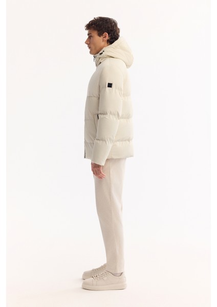 Erkek Ekru Kapüşonlu Rüzgar Geçirmez Şişme Comfort Fit Mont A52Y6054