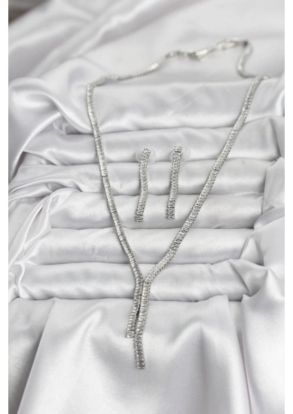 Bfs Gümüş Renk Baget Zirkon Taşlı Kadın Kolye Küpe Set fiyatları