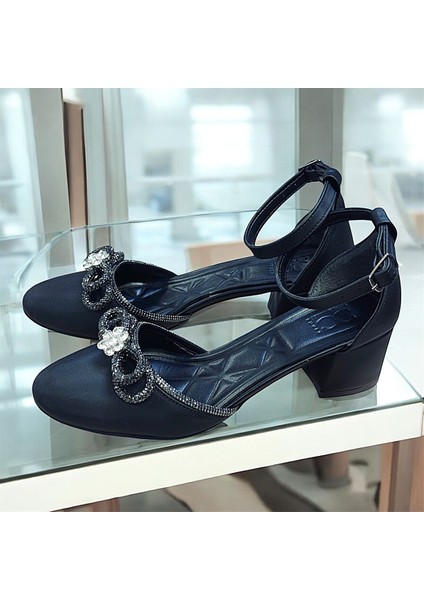 Kısa 5 cm Kalın Topuklu Önü Kapalı Bilekten Bağlı Taşlı Bayan Ayakkabı fiyatları