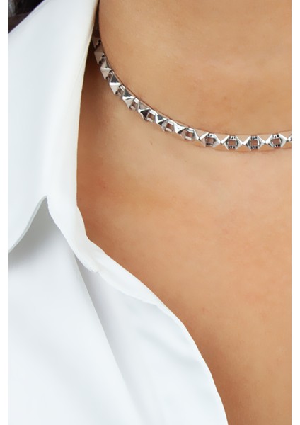 Piramit Şeklinde Zincir Gümüş Renk Kadın Kolye fiyatları