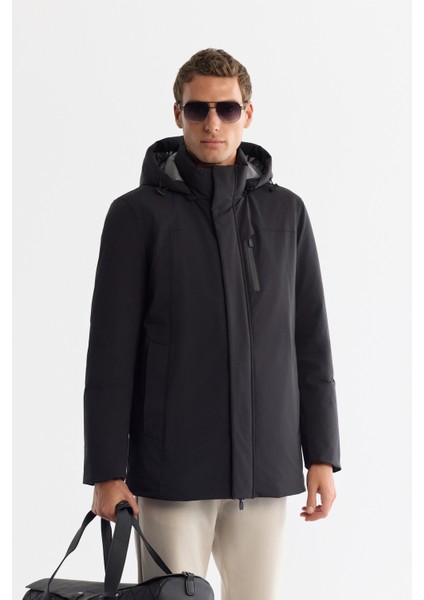 Erkek Siyah Çıkma Kapüşonlu Su İtici Rüzgar Geçirmez Uzun Comfort Fit Mont A42Y6151