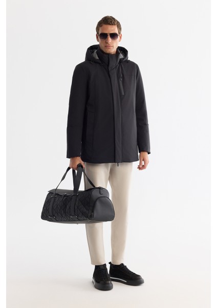 Erkek Siyah Çıkma Kapüşonlu Su İtici Rüzgar Geçirmez Uzun Comfort Fit Mont A42Y6151