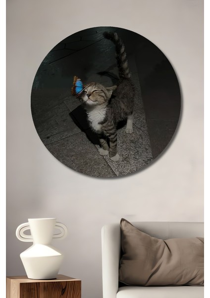 Şirin Kedi ve Kelebek Sulu Boya Görünümlü Ahşap Dekoratif Tablo Yuvarlak Tablo