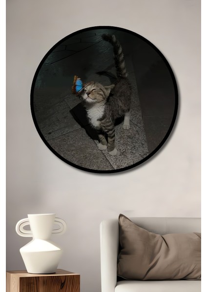 Şirin Kedi ve Kelebek Sulu Boya Görünümlü Ahşap Dekoratif Tablo Yuvarlak Tablo fiyatları