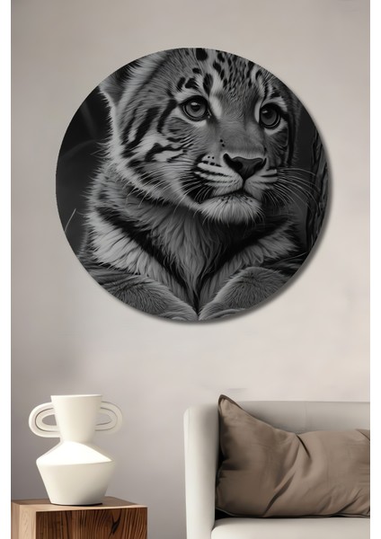 Sevimli Yavru Kaplan Ahşap Dekoratif Tablo Kara Kalem Görünümlü Sanat Eseri Yuvarlak Tablo