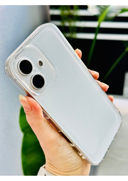 Iphone 16 Uyumlu Darbe Önleyici Esnek Silikon Şeffaf Kılıf