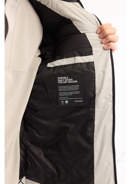 Erkek Açık Gri Kapüşonlu Su İtici Rüzgar Geçirmez -5°C Dayanıklı Comfort Fit Mont B006046