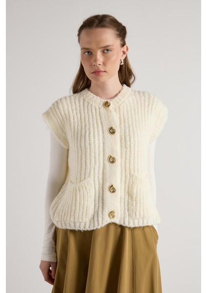 Kadın Ekru Saç Örgü Düğme Detaylı Triko Yelek 5584 fiyatları