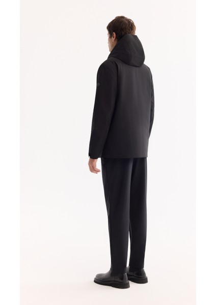 Erkek Siyah Fonksiyonel Çift Kullanımlı Su İtici Rüzgar Geçirmez Mevsimlik Mont A52Y6096