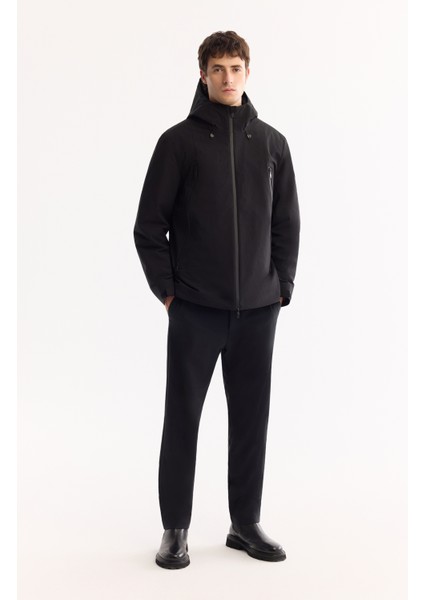 Erkek Siyah Fonksiyonel Çift Kullanımlı Su İtici Rüzgar Geçirmez Mevsimlik Mont A52Y6096