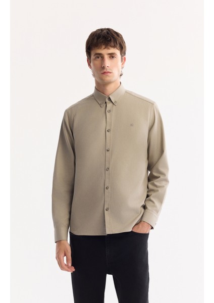 Erkek Vizon Düğmeli Yaka Pamuklu Soft Touch Regular Fit Gömlek B002036