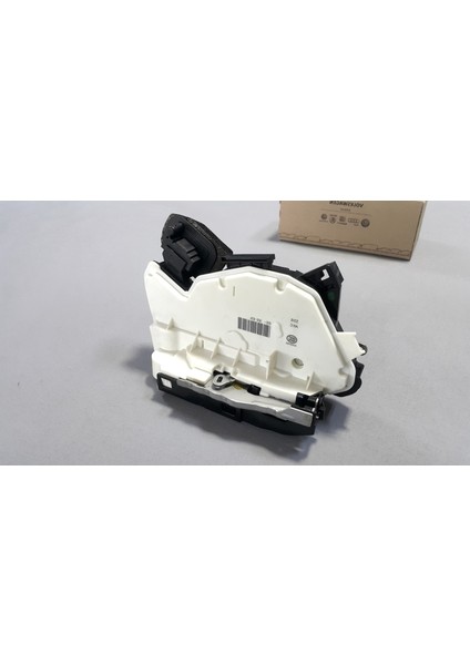 Skoda Yeti 5l 2014-2018 Kapı Kilidi Arka Sağ Orijinal