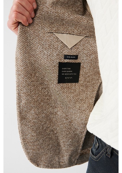 Erkek Bej Mono Yaka Çift Yırtmaçlı Takma Cepli Astarsız Ceket A32Y4013