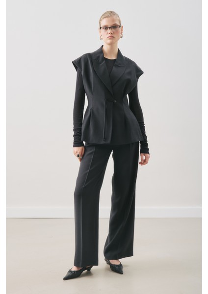 Dökümlü Tencel Pileli Pantolon Siyah fiyatları