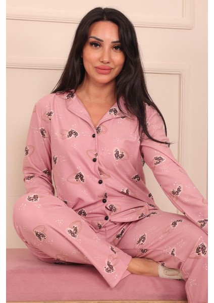 Kadın Kalp Desenli Önü Düğmeli Uzun Kol Altı Uzun Süet Pijama Takımı modelleri