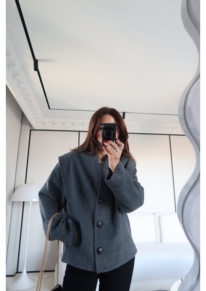 3 Düğmeli Omuz Detaylı Kaşe Ceket indirimleri