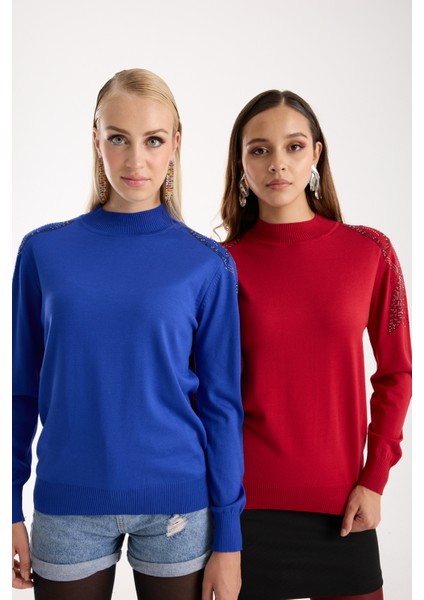 Kadın Kırmızı Elit Viskon Kumaş Taş Detaylı Omuzlar Yarım Balıkçı Yaka Triko Bluz