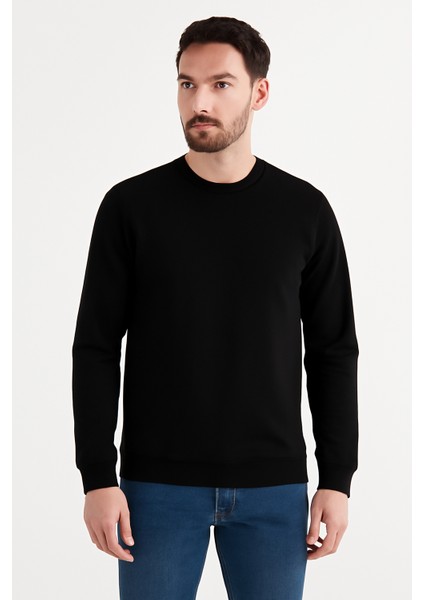 Erkek Slim Fit Dar Kesim Yumuşak Dokulu Tüylenmeyen Siyah Bisiklet Yaka Triko Kazak