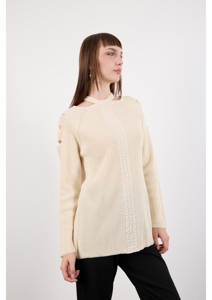 Kadın Ekru Omuzları Kesik Detaylı Reglan Kollu Simli Triko Kazak fırsatları