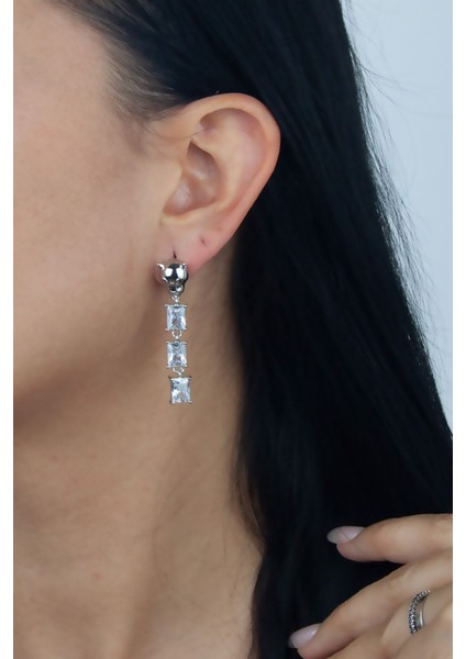 Kaplan Figürlü Üç Sıra Kristal Taşlı Küpe