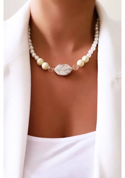 Akrilik Uçlu Inci Kolye