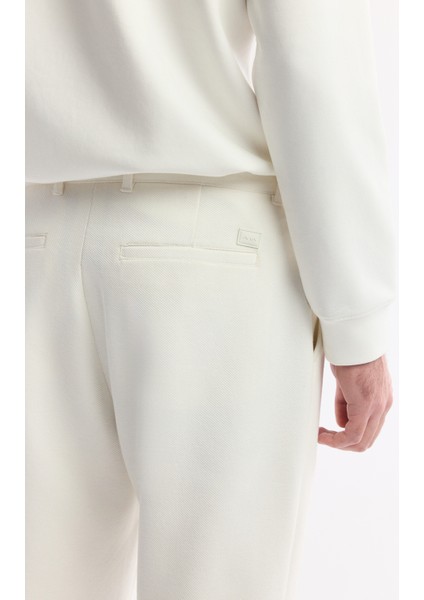 Erkek Beyaz Klasik Bel Pamuklu Jersey Carrot Fit Pantolon A51Y3013