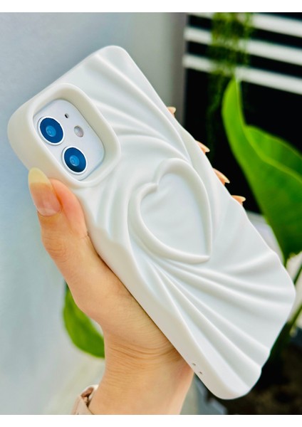 Apple Iphone 11 Uyumlu 3D Mat Saten Kalp Kabartma Desenli Darbe Önleyici Silikon Kılıf fırsatları