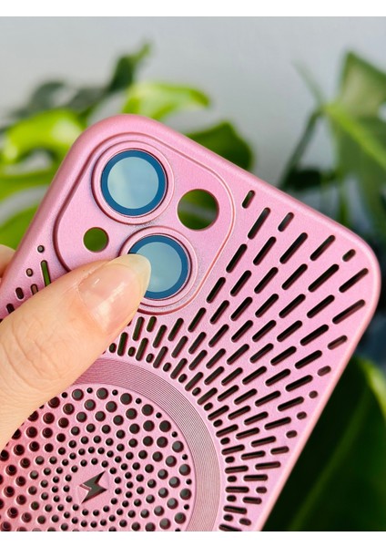 Iphone 13 ve iphone 14 Uyumlu Lensli Magsafe Özellikli Darbe Önleyici Koruyucu Kılıf fiyatları