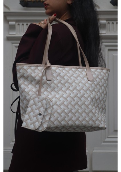 Mercia Desenli Cüzdan Detaylı Omuz Çantası modelleri