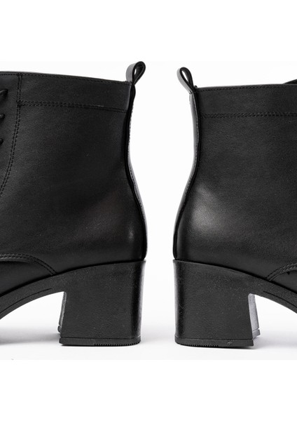 Rilsa Siyah Bağcıklı Fermuarlı Kalın Topuklu Günlük Kadın Bot fırsatları