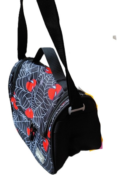 Erkek Çocuk Beslenme Çantası Izoleli Geniş Kapasiteli Hem Askılı Hem Elde Tutmalı (28CM*18CM) AD2561