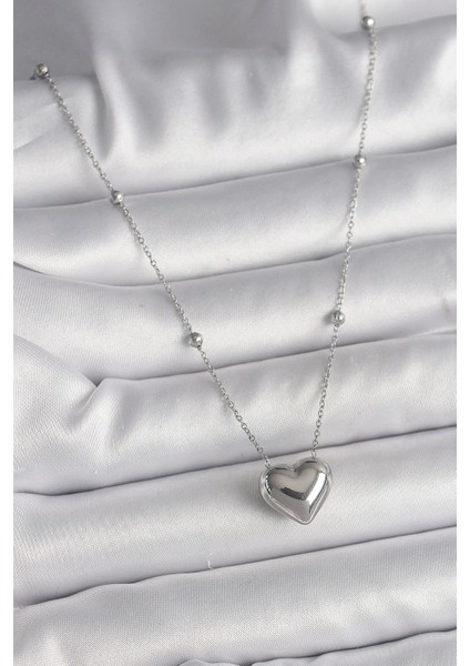 316L Çelik Gümüş Renk Topçuk Detay Zincir Kalp Model Kadın Kolye - TJ-BKO9773 fiyatları