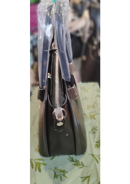 Kadın Orta Boy El ve Omuz Çantası N1390 fiyatları