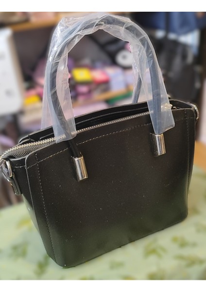 Kadın Orta Boy El ve Omuz Çantası N1390 modelleri