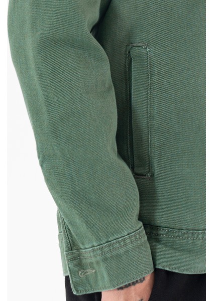 Erkek Yeşil Kot Ceket Relax Fit Kapaklı Çift Cepli Gömlek Yaka