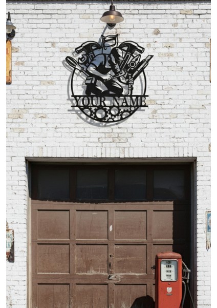 Kişiye Özel Isimli Tamirhane Atölye Tablosu Metal Duvar Dekoru 45X44 / 60X59 cm fiyatları