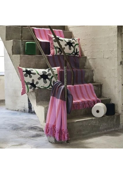 Mavınn Kırlent Kılıfı Kırık Beyaz Siyah 40 x 58 cm indirimleri