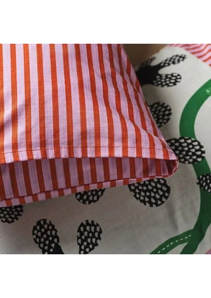 Mavınn Kırlent Kılıfı Kırık Beyaz Siyah 40 x 58 cm